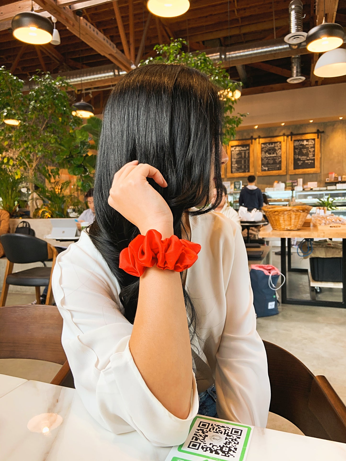Silk Scrunchie - Valentine